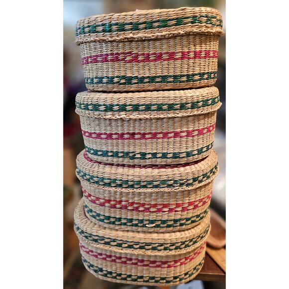 Woven Nesting Baskets Set Of 4 With Lids And Handles Never Used - Picture 1 of 12